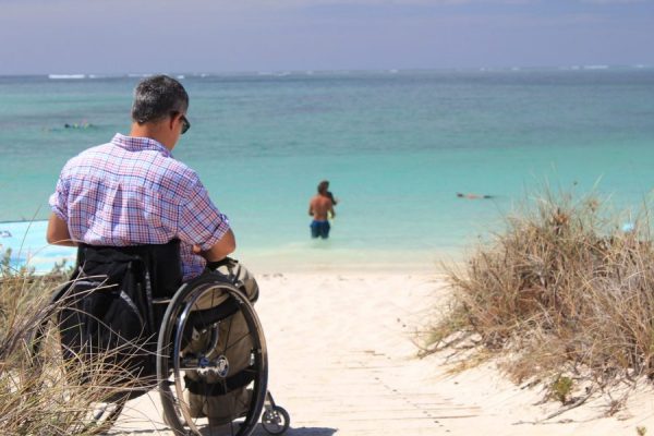sillas de ruedas, sillas de ruedas electricas, sillas de ruedas manuales, sillas de rueda ansianos, sillas de reuda discapacitados, silla de rueda personas mayores